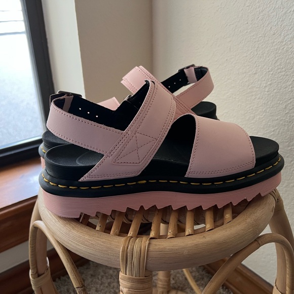 Dr. Martens Voss Pink Sandals (New w/o box)!! - Picture 2 of 8